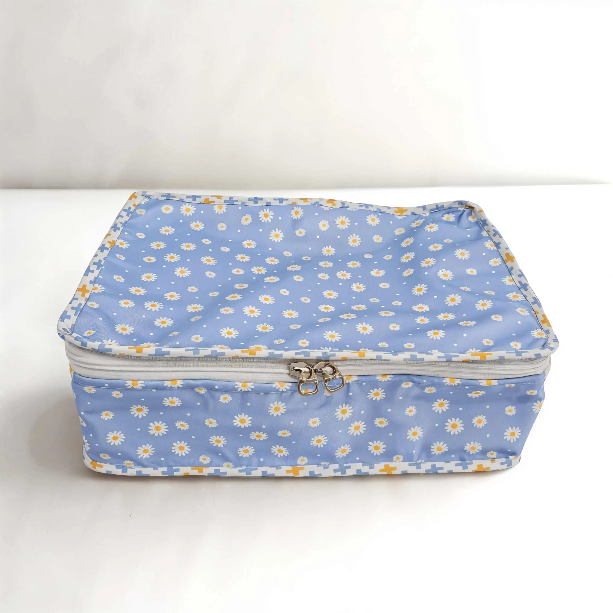 DAISY DREAMS PRINT JEWELRY ORGANIZER