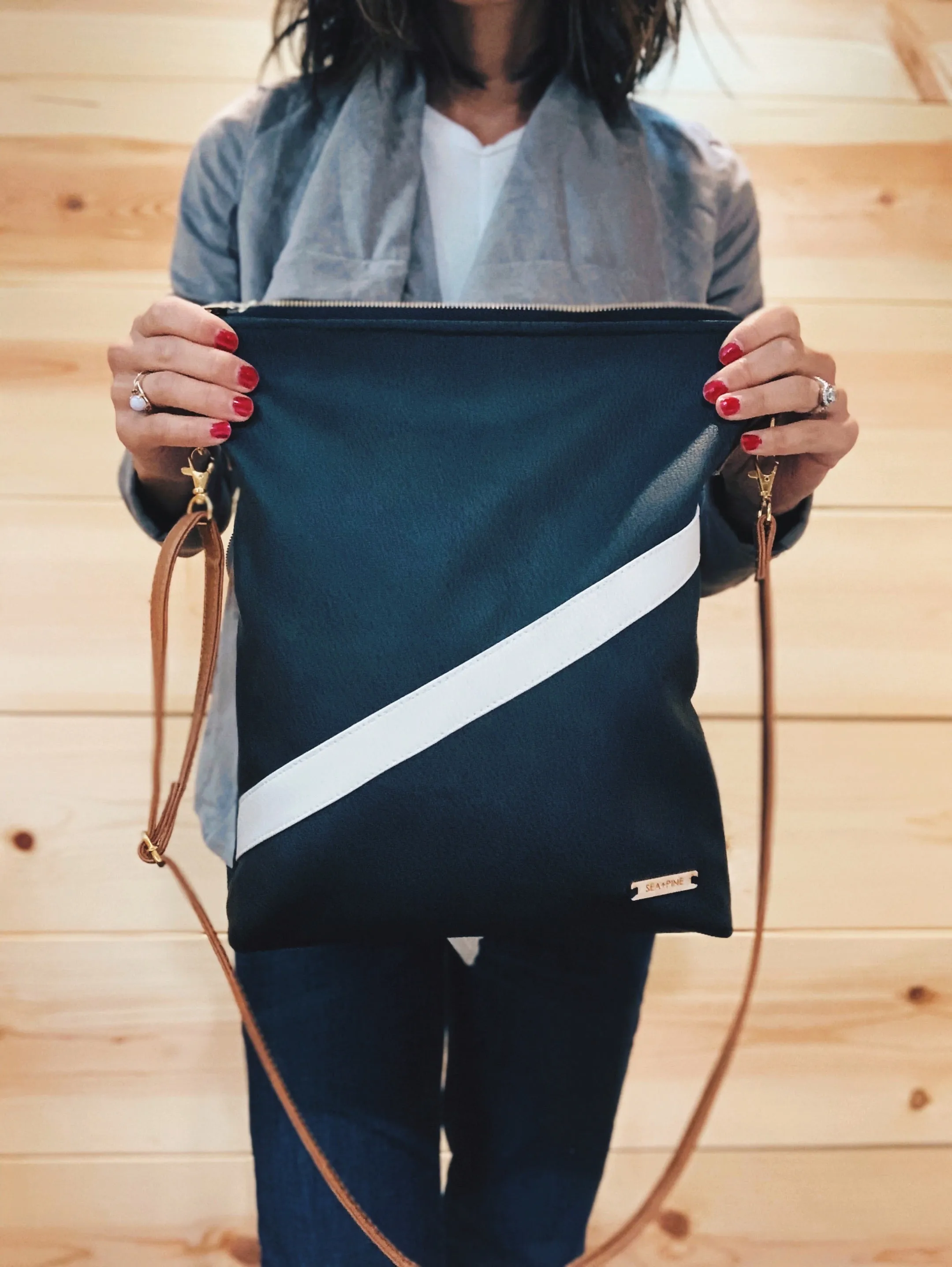 Eclipse Crossbody | 2 in 1