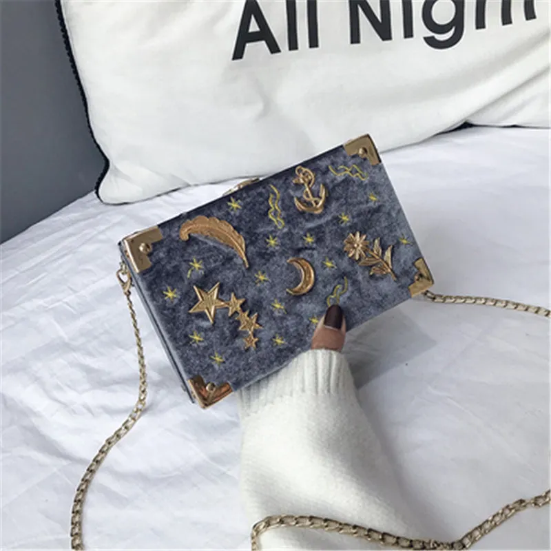 “EMBROIDERED STARS SHOULDER” CROSSBODY BAG W110501