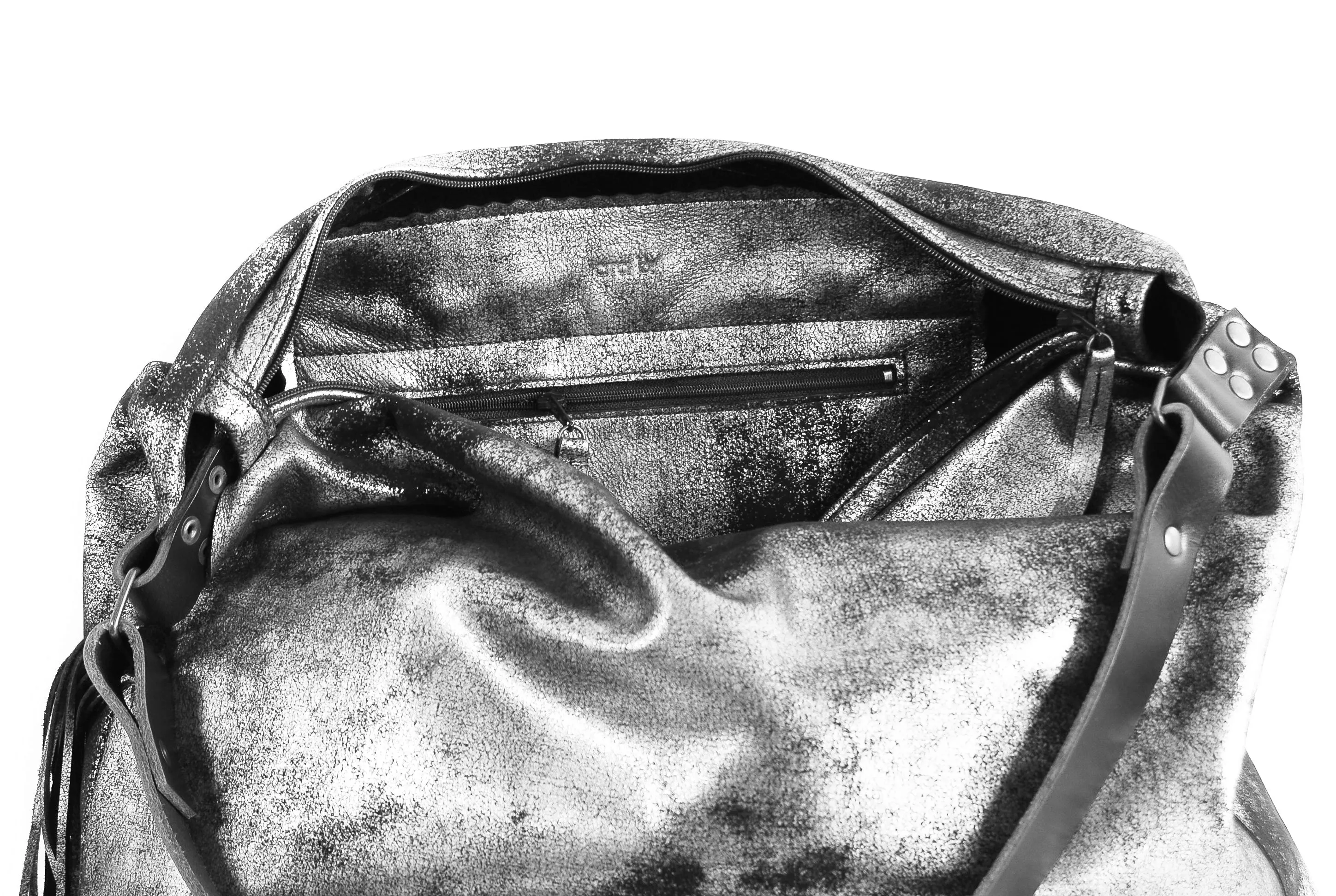 Febe Hobo Black Matte