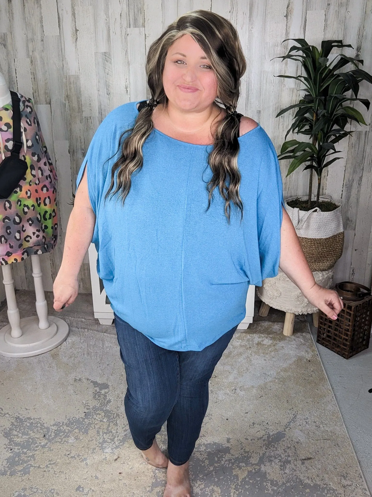 Grace Slouchy Dolman Sleeve Scoopneck Top (2 colors)
