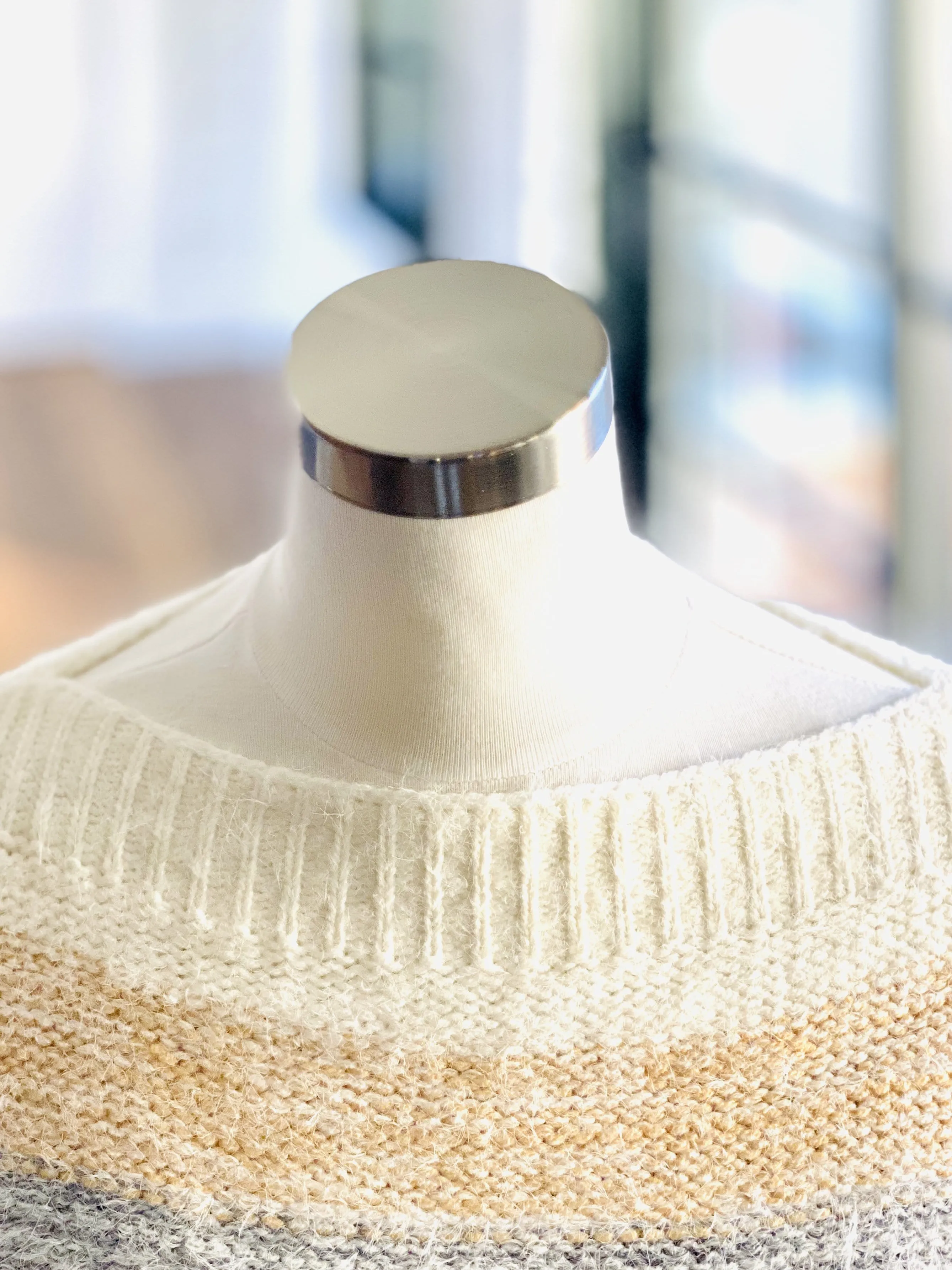 KINSLEY SWEATER