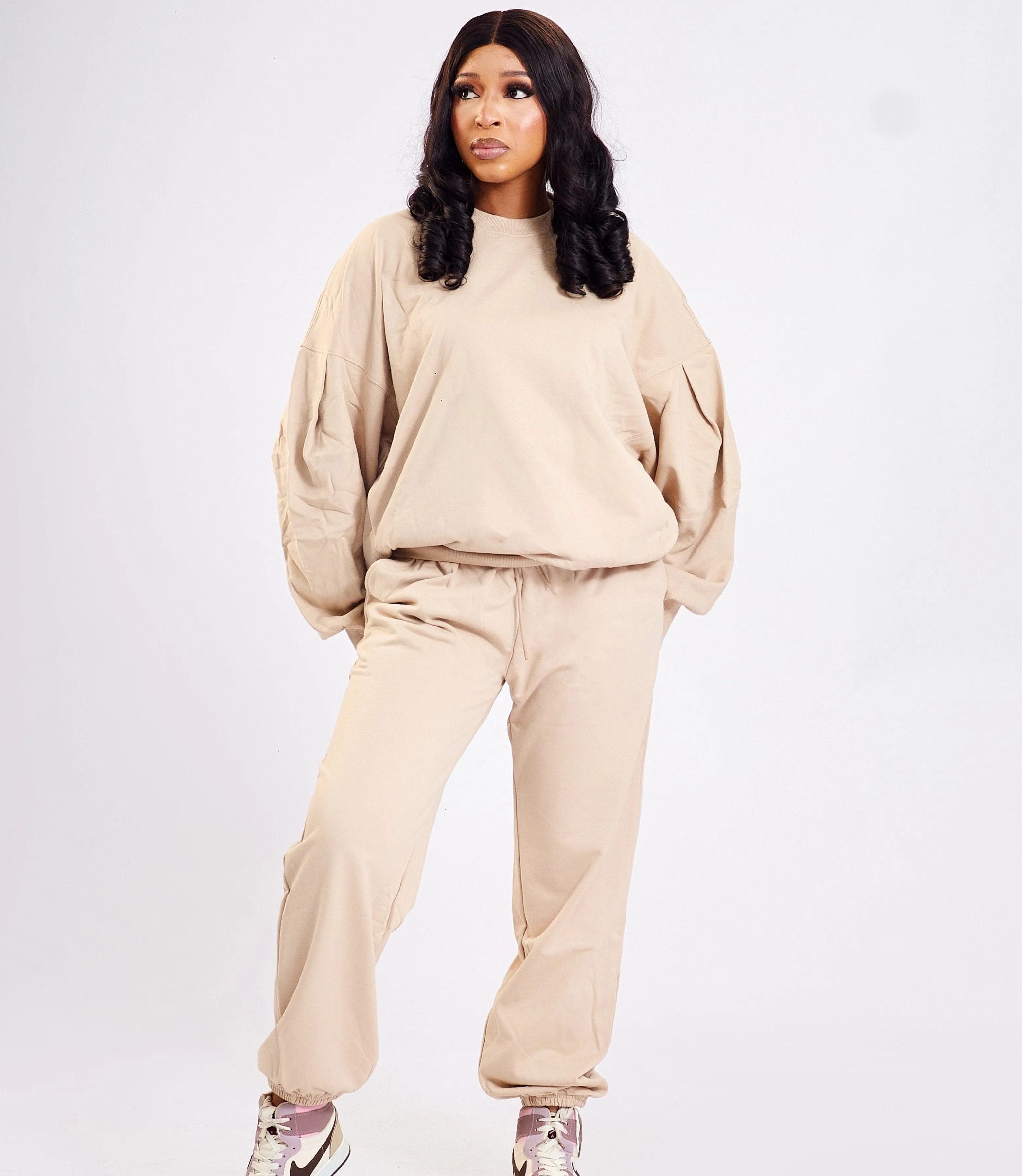 Live Jogger & Sweatshirt