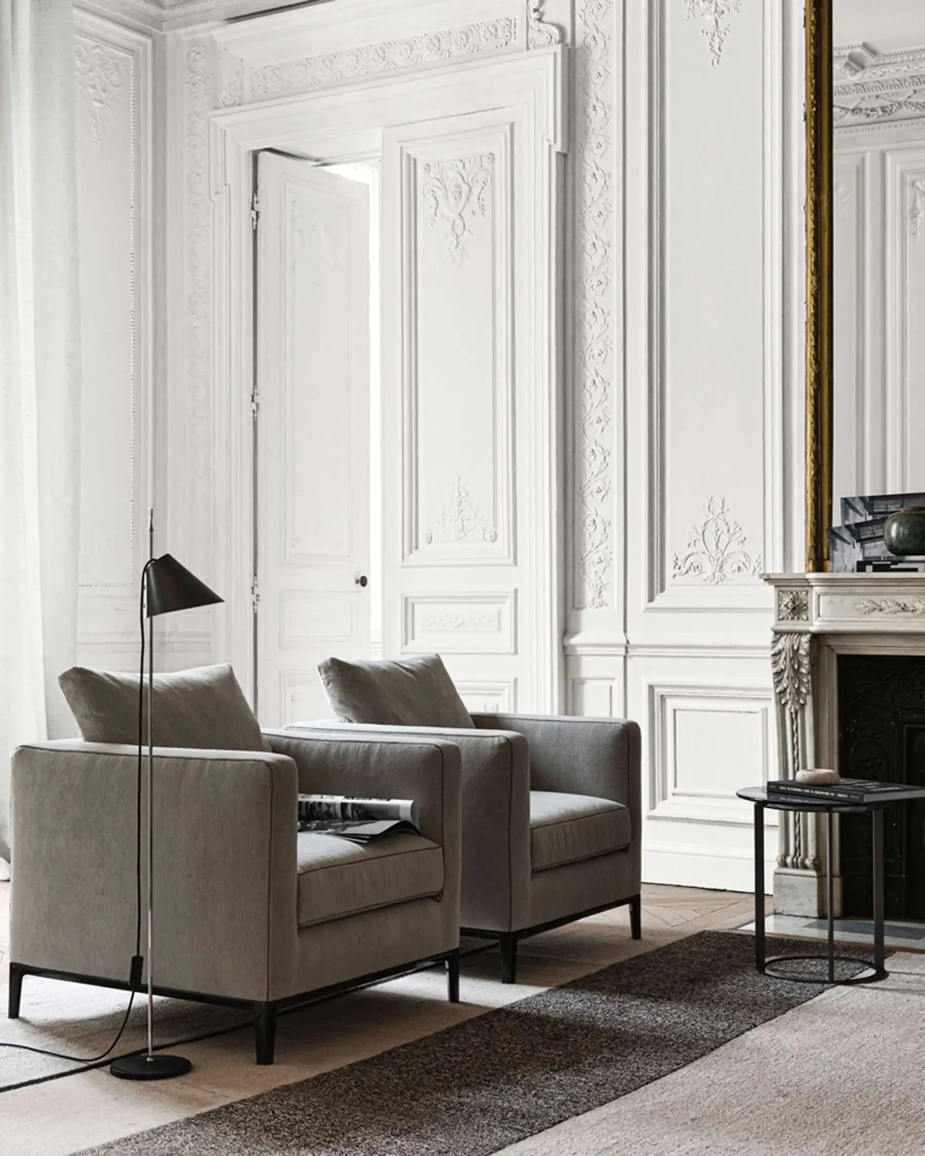 Lucrezia Soft Armchair including Additional Back Cushions