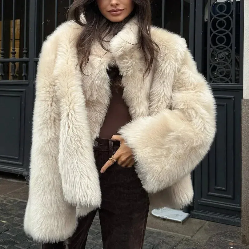 Luxury Faux Fur Jacket – Elegant Cozy Statement Piece