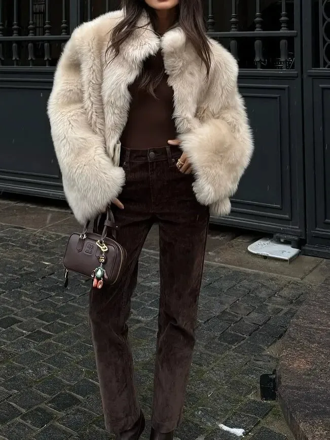 Luxury Faux Fur Jacket – Elegant Cozy Statement Piece