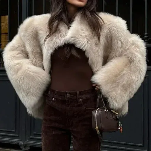 Luxury Faux Fur Jacket – Elegant Cozy Statement Piece