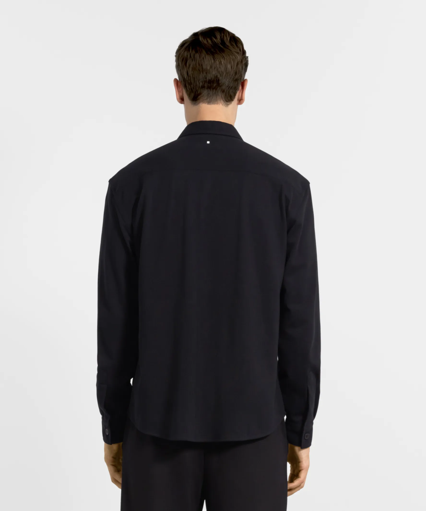 SH 02 Essence Black