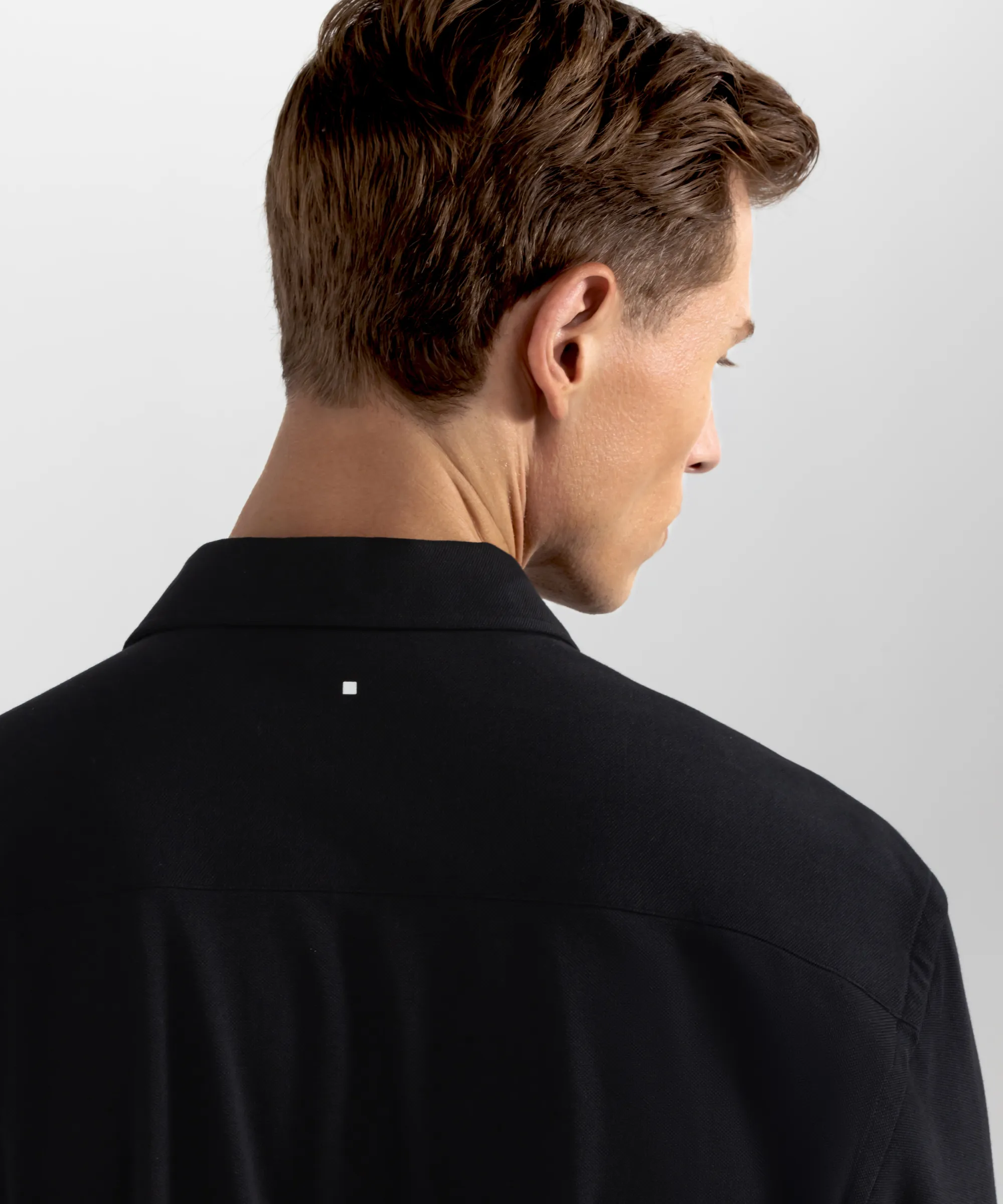 SH 02 Essence Black