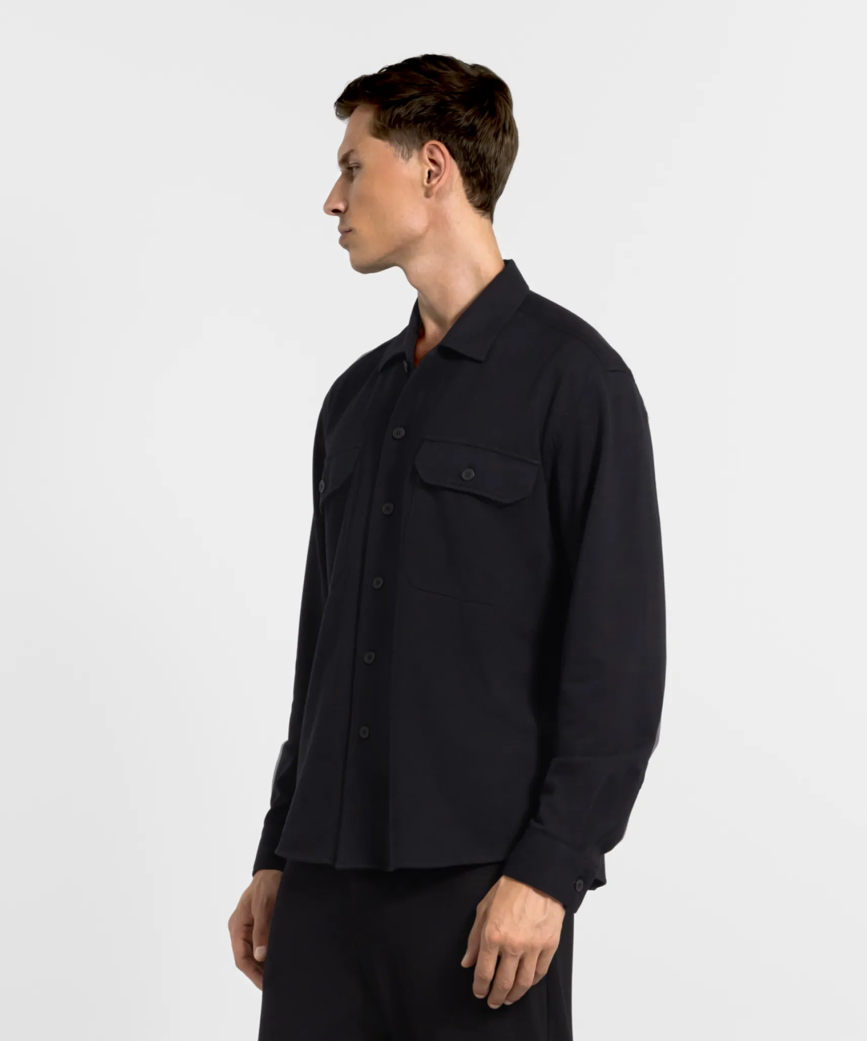 SH 02 Essence Black